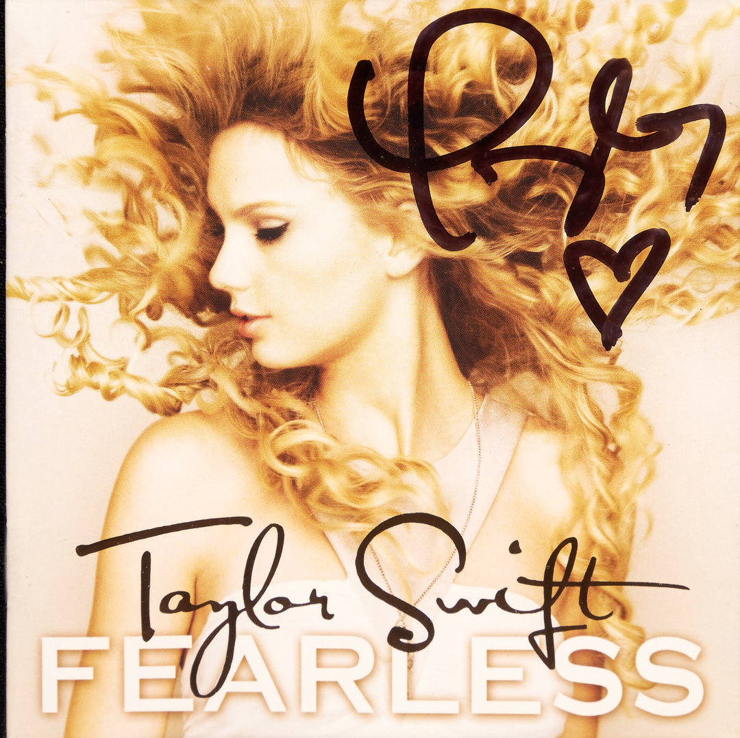 Taylor Swift top signed fearless cd